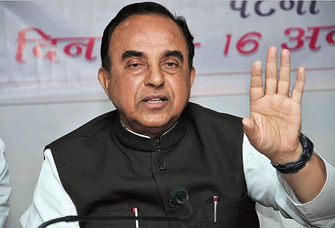 ஜம்மு காஷ்மீர் அரசை ‘டிஸ்மிஸ்’ செய்ய வேண்டும் சுப்பிரமணியன் சாமி சொல்கிறார்