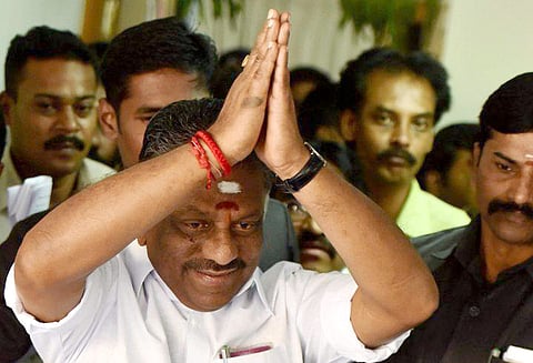 ‘தேசிய கட்சிகள் தமிழகத்தில் காலூன்ற மக்கள் அனுமதிக்க மாட்டார்கள்’ ஓ.பன்னீர்செல்வம் பேட்டி