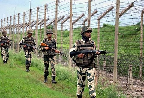 ஜம்மு: மான்கோட் செக்டாரில் பாகிஸ்தான் ராணுவம் அத்துமீறி தாக்குதல்