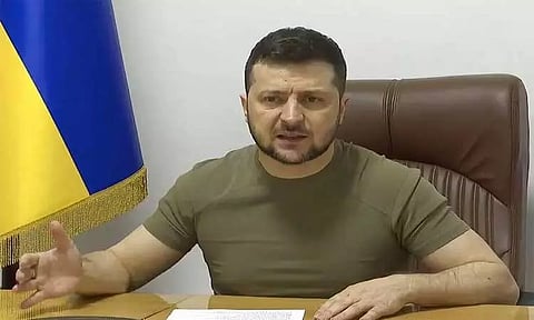 "முட்டாள் தனமாக ரஷியா குண்டுகளை வீசி வருகிறது" - உக்ரைன் அதிபர் ஜெலன்ஸ்கி குற்றச்சாட்டு