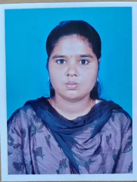 தூக்குப்போட்டு இளம்பெண் தற்கொலை