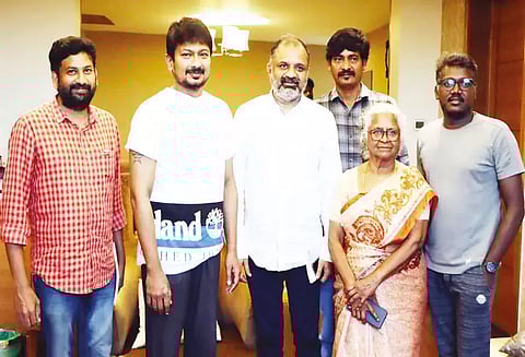 உதயநிதி ஸ்டாலினுடன் பேரறிவாளன் சந்திப்பு