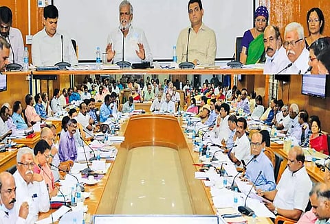 மதுரை மீனாட்சி அம்மன் கோவில் உள்பட 3 கோவில்களில் நாள் முழுவதும் அன்னதானத் திட்டம் விரைவில் தொடக்கம் - அமைச்சர் பி.கே.சேகர்பாபு