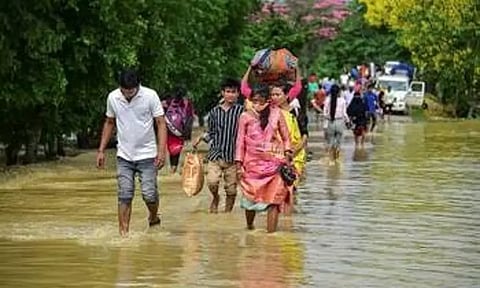 அசாம் வெள்ளம்: 8.39 லட்சம் பேர் பாதிப்பு; 14 பேர் பலி