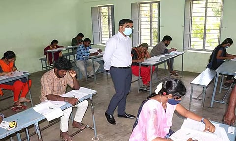 டி.என்.பி.எஸ்.சி. குரூப்-2 தேர்வை 26,459 பேர் எழுதினர்