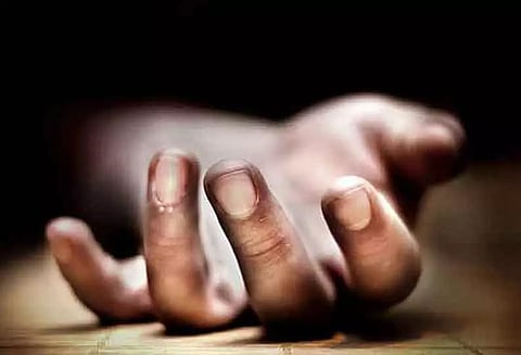 வாலிபர் விஷம் குடித்து தற்கொலை