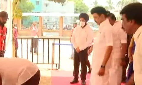 திரு.வி.க.நகர் பகுதியில் கால்பந்து மைதானம் அமைக்க அடிக்கல் நாட்டினார் முதல் அமைச்சர் மு.க.ஸ்டாலின்..!