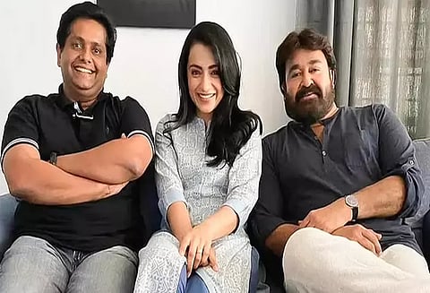 முதல் தடவையாக மோகன்லாலுக்கு ஜோடியாகும் திரிஷா