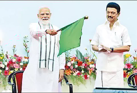 ''தமிழ் மொழி - கலாசாரத்தை பிரபலப்படுத்த மத்திய அரசு முழு அர்ப்பணிப்புடன் செயல்படுகிறது'' - பிரதமர் மோடி பேச்சு