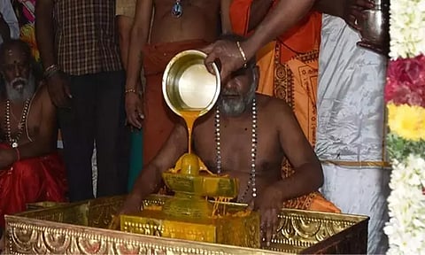 பழனி முருகன் கோவிலில் மரகத லிங்கத்துக்கு சிறப்பு பூஜை