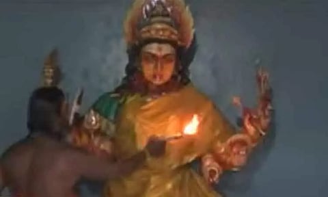 சத்தியமங்கலம் அருகே 71 அடி உயர நவகாளியம்மன் சிலை அமைக்கும் பணி தீவிரம்