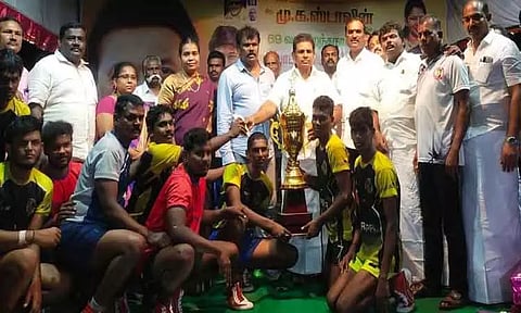 முதல்-அமைச்சர் பிறந்தநாளை முன்னிட்டு குரும்பூர் அங்கமங்கலத்தில் கபடி போட்டி அமைச்சர் அனிதா ராதாகிருஷ்ணன் பரிசு வழங்கினார்