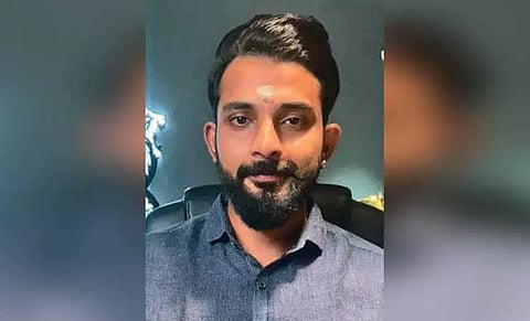 கோவிலை புனரமைப்பதாக ரூ.44 லட்சம் மோசடி - 'யூடியூப்' மூலம் பணம் வசூலித்தவர் கைது