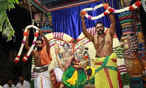 மகா சக்தி மாரியம்மன், ஆதிசக்தி காளி அம்மன் கோவிலில் மீனாட்சி சுந்தரேஸ்வரர் திருக்கல்யாண விழா