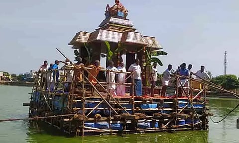 தெப்ப வெள்ளோட்டம்