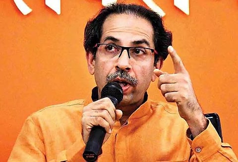 பணம் இல்லாமல் ஏக்நாத் ஷிண்டே அணி செயல்பாடாது - உத்தவ் தாக்கரே