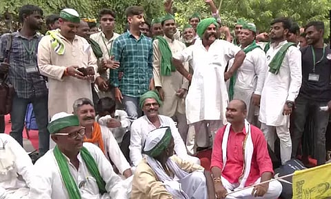 டெல்லியில் மீண்டும் தொடங்கிய விவசாயிகள் போராட்டம்: பாதுகாப்பு ஏற்பாடுகள் தீவிரம்...!