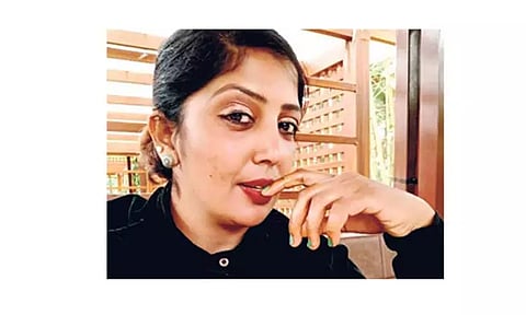 'ஹனிடிராப்' முறையில் பா.ஜனதா பிரமுகரை கடத்தி ரூ.50 லட்சம் பறிப்பு; காங்கிரஸ் பெண் பிரமுகர் உள்பட 2 பேர் கைது