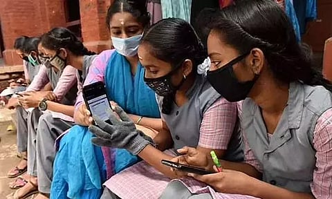 10-ம் வகுப்பு துணைத்தேர்வு முடிவுகள் இன்று வெளியீடு...!