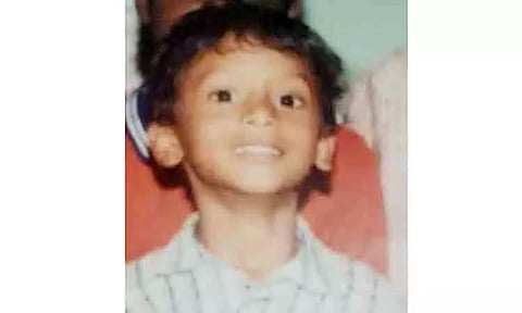 கோவிலுக்கு சென்ற சிறுவன் ஏரியில் மூழ்கி பலி