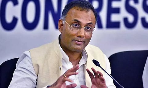 அசைவு உணவு தொடர்பாக பா.ஜ.கவினர் கீழ்த்தரமான அரசியல் செய்கிறார்கள் - தினேஷ் குண்டுராவ்