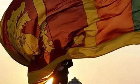 பொருளாதார நெருக்கடியை சமாளிக்க 300 பொருட்களின் இறக்குமதிக்கு இலங்கை அரசு தடை