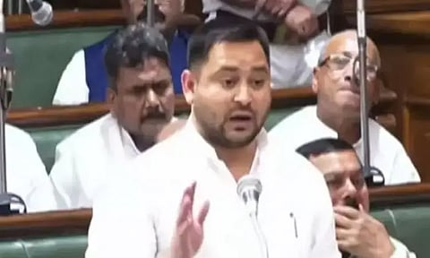 எதிர்க்கட்சிகளின் கூட்டணியால் பாஜகவுக்கு அச்சம் ஏற்பட்டுள்ளது; தேஜஸ்வி யாதவ்