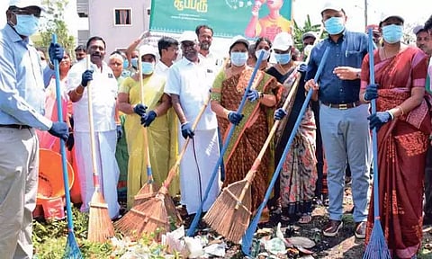 ஆலப்பாக்கம் ஊராட்சியில் நம்ம ஊரு சூப்பரு திட்டம் - கலெக்டர் தொடங்கி வைத்தார்