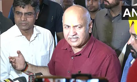 அரசு கவிழ்ப்பை விட மக்களுக்கு நல்லது செய்ய குறைவான முயற்சிகளே போதும்: மணீஷ் சிசோடியா