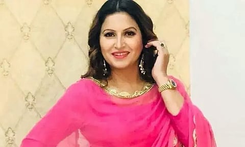 நடிகை சோனாலி போகத்தின் உடலில் பல காயங்கள்; பிரேத பரிசோதனை தகவல்