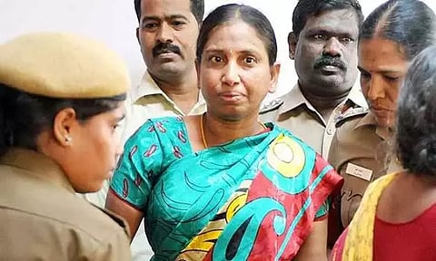 8-வது முறையாக நளினிக்கு மேலும் 1 மாதம் பரோல் நீட்டிப்பு - தமிழக அரசு உத்தரவு