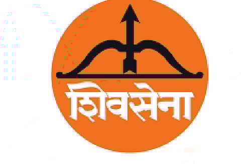 ஆம் ஆத்மி அரசை கவிழ்க்க நடக்கும் முயற்சி: 'ஆபரேஷன் தாமரை' ஜனநாயகத்திற்கு எவ்வளவு ஆபத்து என்பதை காட்டுகிறது- சிவசேனா குற்றச்சாட்டு