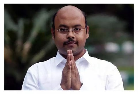 பா.ஜனதாவினருக்கு, வீரசாவர்க்கர்-கோட்சே தான் தலைவர்கள்; யதீந்திரா சித்தராமையா எம்.எல்.ஏ. பேச்சு