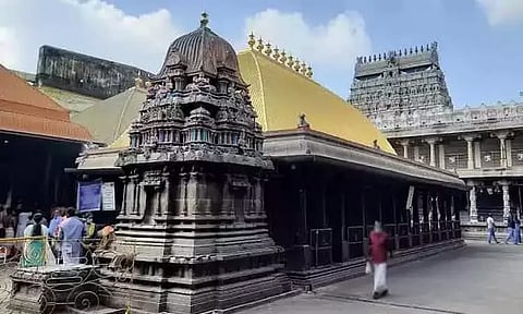 சிதம்பரம் நடராஜர் கோவிலில் அறநிலையத்துறை அதிகாரிகள் மீண்டும் ஆய்வு...!