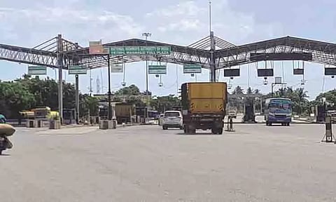 கரூர் மணவாசி, வேலஞ்செட்டியூர் ஆகிய சுங்கச்சாவடிகளில் கட்டண உயர்வு