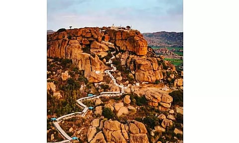 சிறுத்தை பீதியால் அஞ்சனாத்திரி கோவிலுக்கு வரும் பக்தர்களுக்கு நேர கட்டுப்பாடு