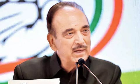 காஷ்மீரில் குலாம் நபி ஆசாத்துக்கு ஆதரவாக 36 தலைவர்கள் பதவி விலகல்