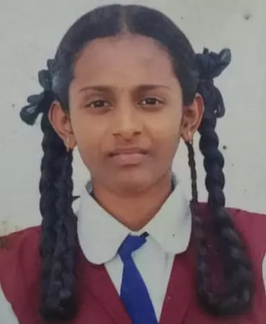 சுரண்டை அருகே பரிதாபம்: நீட் தேர்வு தோல்வி பயத்தில் மாணவி தூக்குப்போட்டு தற்கொலை