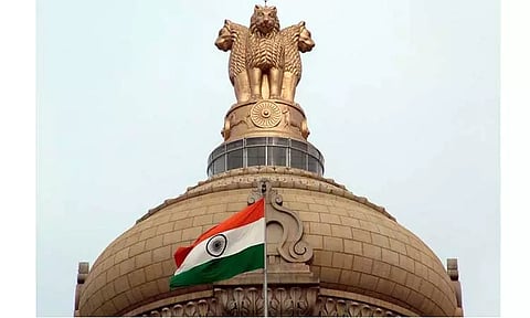 அரசு ஊழியர்களின் விடுப்பு குறித்த கேள்விகளுக்கு விளக்கம் : மத்திய அரசு வெளியிட்டது