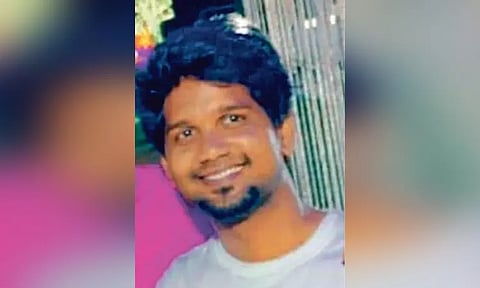 ஊத்துக்கோட்டையில் பயங்கரம்: வாலிபர் வெட்டிக்கொலை