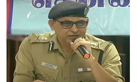 3 மாதங்களில் 900 சிம் கார்டுகள்..! ஒரே நாளில் கோடிக்கணக்கில் பரிவர்த்தனை- சிக்கியது மோசடி கும்பல்