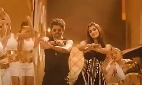 யூ-டியூபில் 25 கோடி பார்வையாளர்களை கடந்த அரபிக்குத்து பாடல்