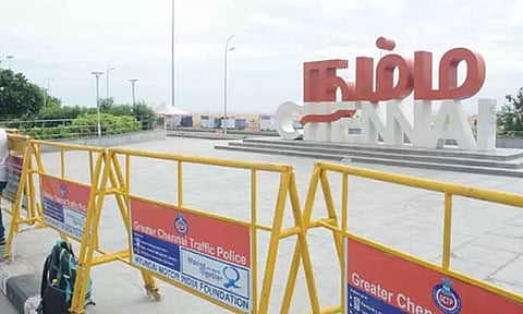 மெட்ரோ ரெயில் பணி: நம்ம சென்னை செல்பி மேடை மூடல்