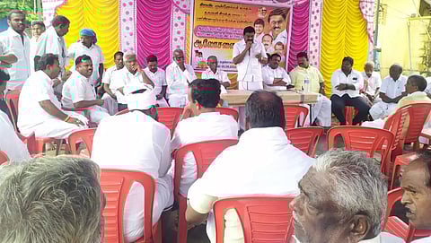 தி.மு.க. கிளை நிர்வாகிகள் ஆலோசனை கூட்டம்