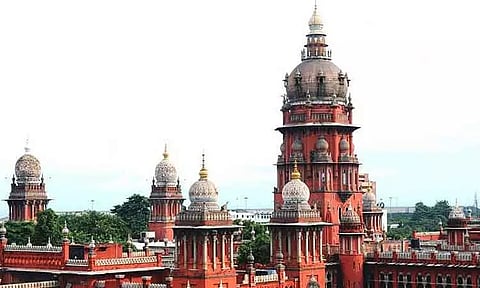 எஸ்.பி.வேலுமணி வழக்கு; தலைமை நீதிபதி அமர்வே விசாரிக்கும் என ஐகோர்ட் உத்தரவு