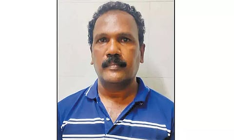 இளம்பெண்ணுக்கு பாலியல் தொந்தரவு கொடுத்த சப்-இன்ஸ்பெக்டர் கைது