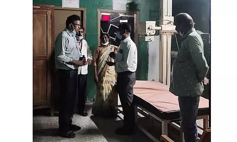 அரசு மருத்துவமனையில் இணை இயக்குனர் ஆய்வு