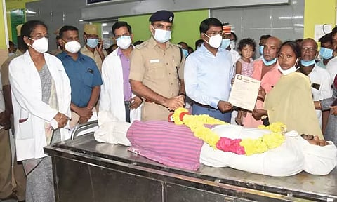 விழுப்புரம் அருகே விபத்தில் மூளைச்சாவு அடைந்த வாலிபரின் உடல் உறுப்புகள் தானம்