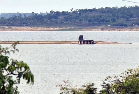 கர்நாடக அணைகளில் இருந்து தமிழகத்துக்கு தண்ணீர் திறப்பு குறைந்தது