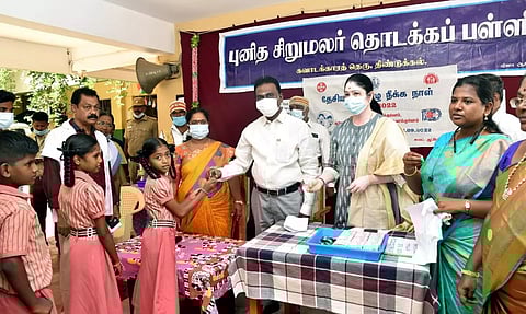 திண்டுக்கல் மாவட்டத்தில் 7½ லட்சம் பேருக்கு குடற்புழு நீக்க மாத்திரை; கலெக்டர் விசாகன் தகவல்